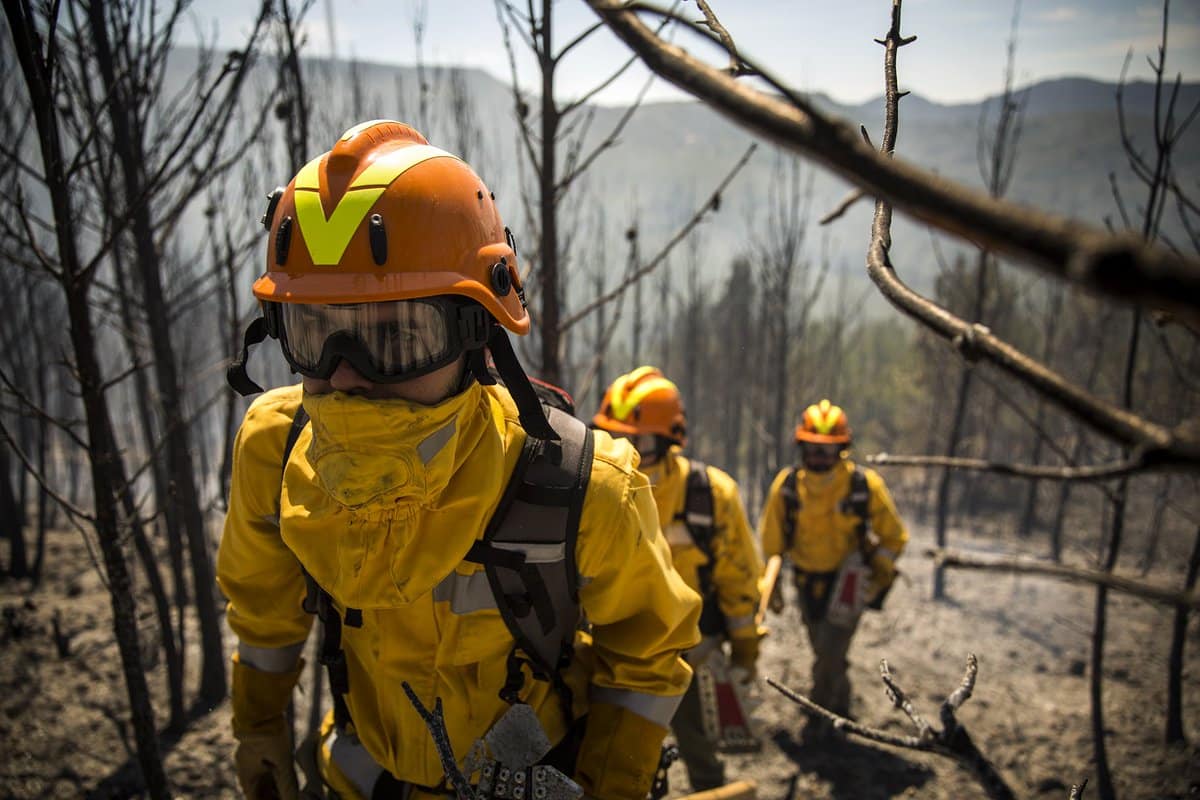 conoce los equipos contra incendios forestales