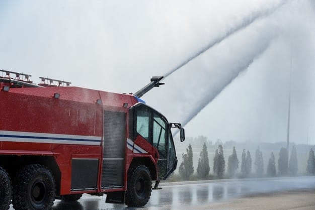 Seguridad industrial: La importancia de los vehículos aeroportuarios e industriales