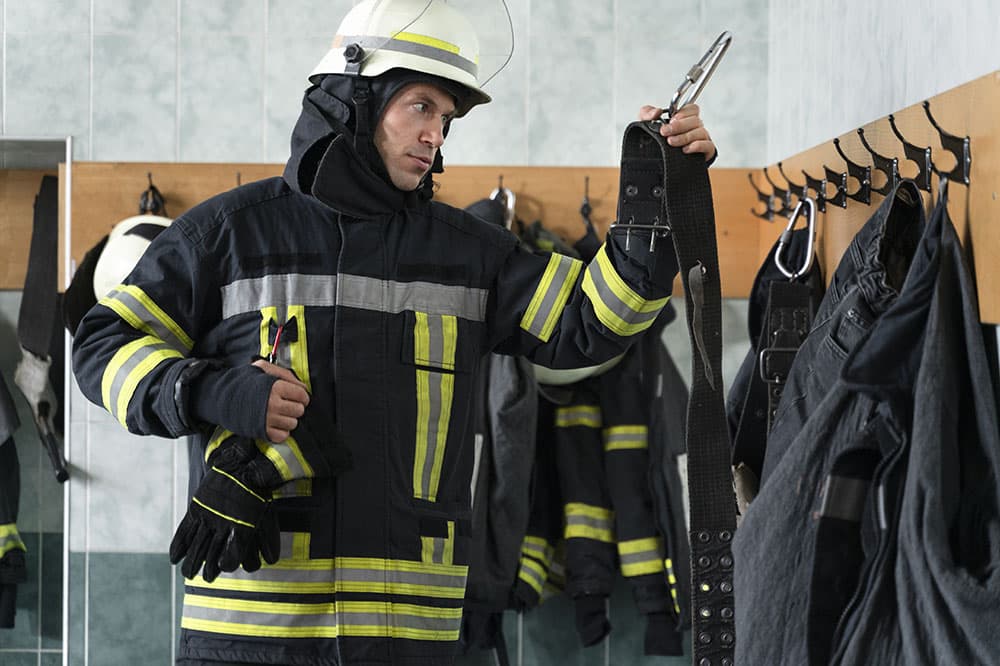 caracteristicas de los trajes para bomberos