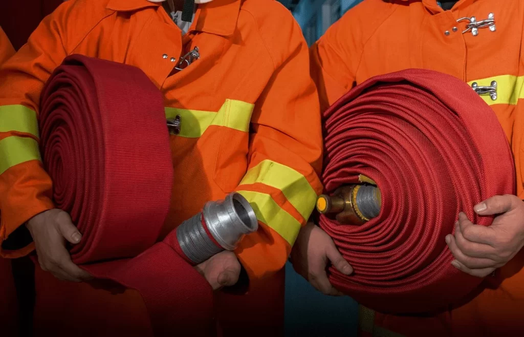 Cómo Usar una Manguera Contra Incendios Guía para Emergencias
